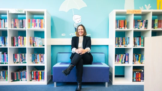 Keď sa dieťa cíti prijaté, učí sa rýchlejšie, hovorí Kate Fitzpatrick z BISB