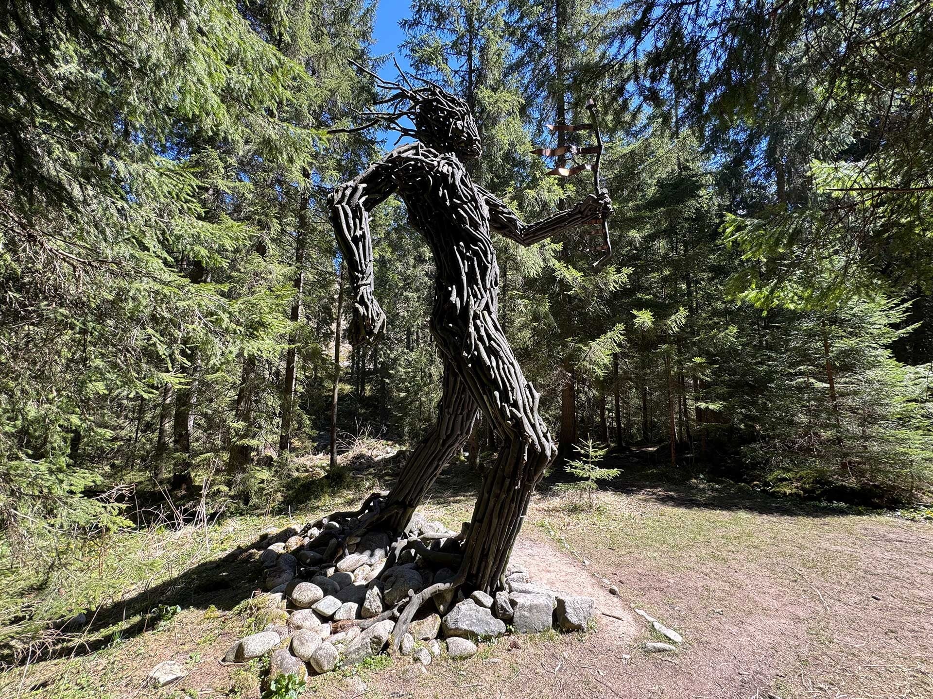 socha Groota v katastri obce Dúbrava
