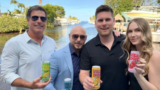 Slováci pustili Pitbulla do svojej firmy. Ich funkčná limonáda mieri zo Španielska na americký trh