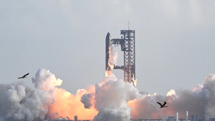 Čo si pýtajú za SpaceX? Je to urážka ľudskej inteligencie, hovorí analytik