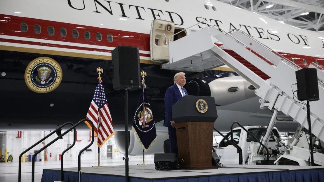 Trump ukázal nový Air Force One. Katarský Boeing okamžite vyvolal spor