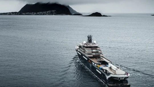 Najväčšia superjachta na svete sa chystá na svoju prvú plavbu – čo čaká REV Ocean?