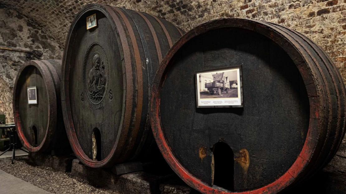 Talianske vinárstva zápasia s nadbytkom vína. Zásoby sú pred vinobraním na štvorročnom maxime