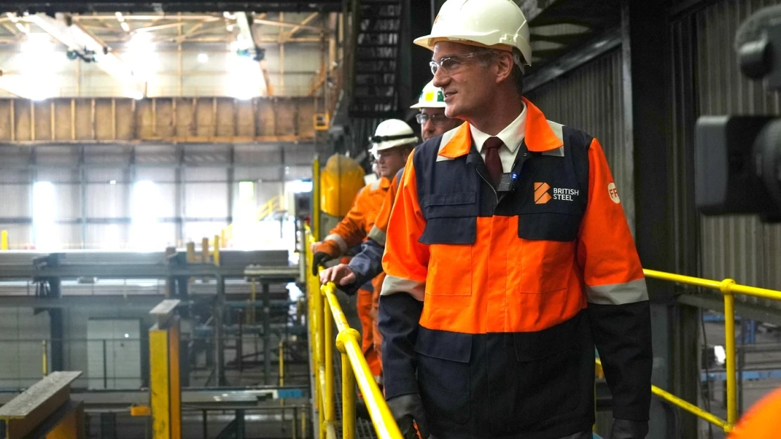 Čína ostro kritizuje zoštátnenie British Steel. Londýn varuje pred stratou dôvery investorov