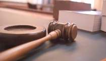 Vyše 6 200 ľudí prišlo o 91 miliónov eur. Výnosy im údajne vyplácali z peňazí nových klientov