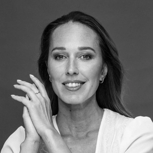 Nina  Poláková