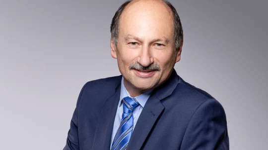 „Existuje iba jedna bezpečná investícia.“ Expert radí, do čoho investovať v roku 2026
