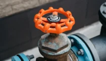 Európe hrozí energetická kríza. Niektoré krajiny začali opäť kupovať ruský plyn