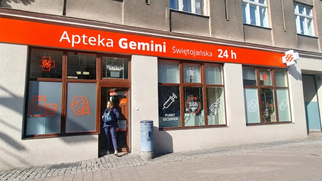 Ide J&T do farmaceutického súboja s Pentou? Nepriamo nakupuje lekárne, Poliaci v tom vidia úskok