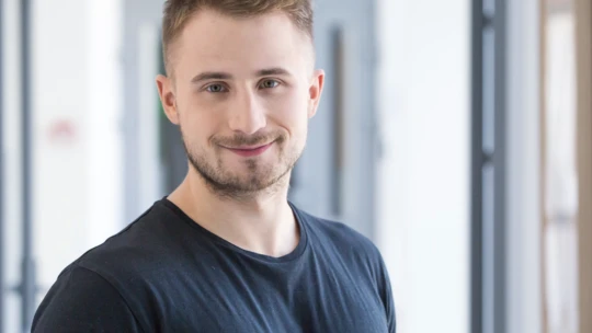 Takmer 400 miliónov dolárov v akciách. OpenAI kúpila startup od programátora, ktorý zachraňoval veľryby