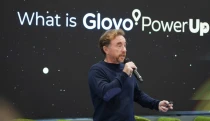Mal menej kapitálu než konkurencia. Napriek tomu vybudoval globálne Glovo s tromi tisíckami zamestnancov