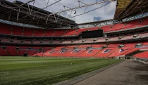 Jeden koncert, milióny libier. Ako Wembley zarába na futbale aj hudobných hviezdach