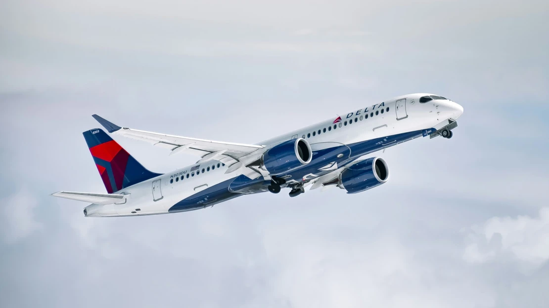 Zisk Delta Air Lines za tretí kvartál pre zdraženie palív nenaplnil očakávania