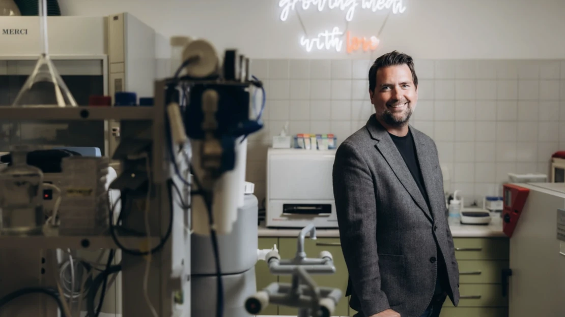Najprv bravčový burger, potom kozmetika. Brniansky startup našiel v laboratóriu nečakaný zdroj príjmov