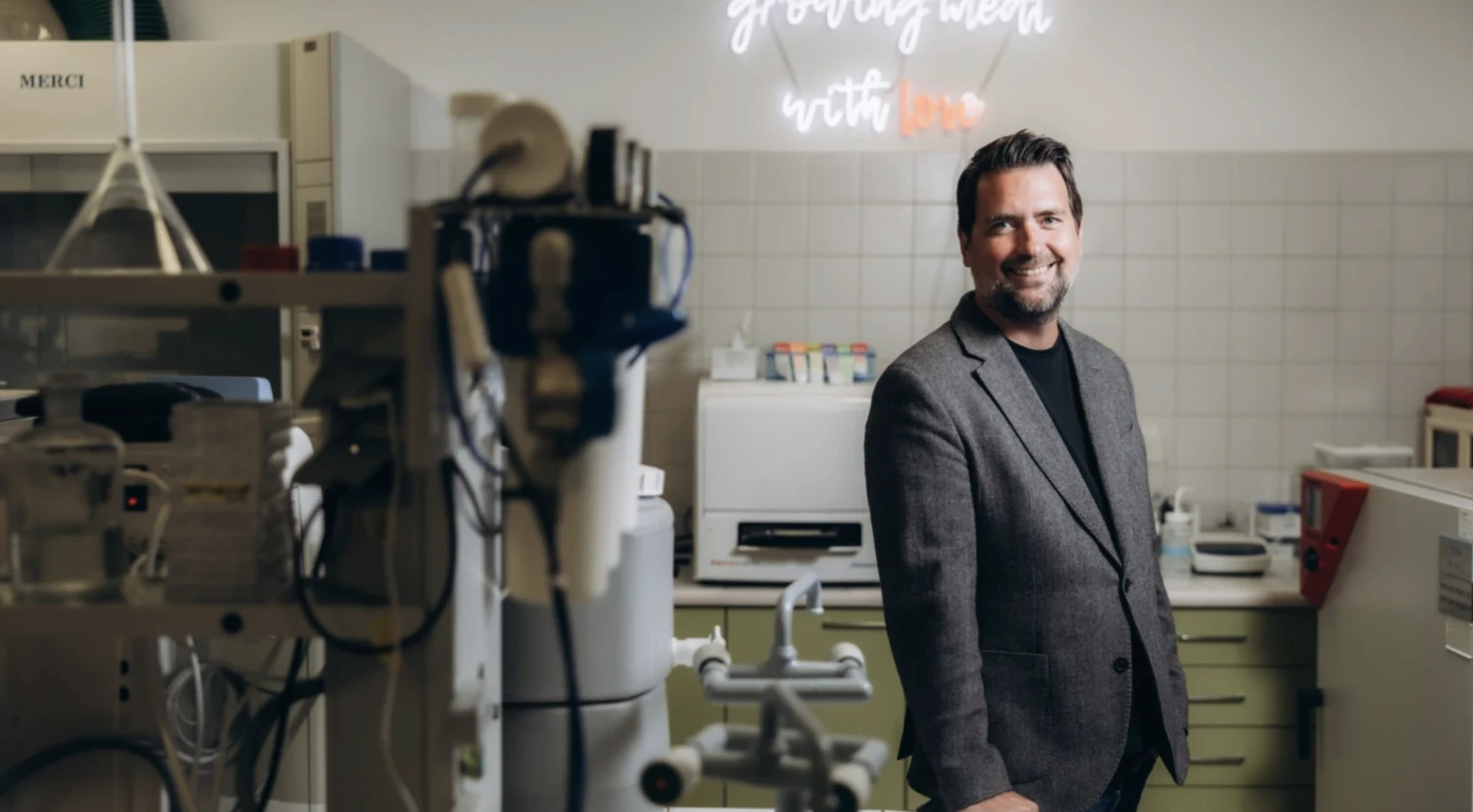 Najprv bravčový burger, potom kozmetika. Brniansky startup našiel v laboratóriu nečakaný zdroj príjmov