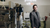 Najprv bravčový burger, potom kozmetika. Brniansky startup našiel v laboratóriu nečakaný zdroj príjmov